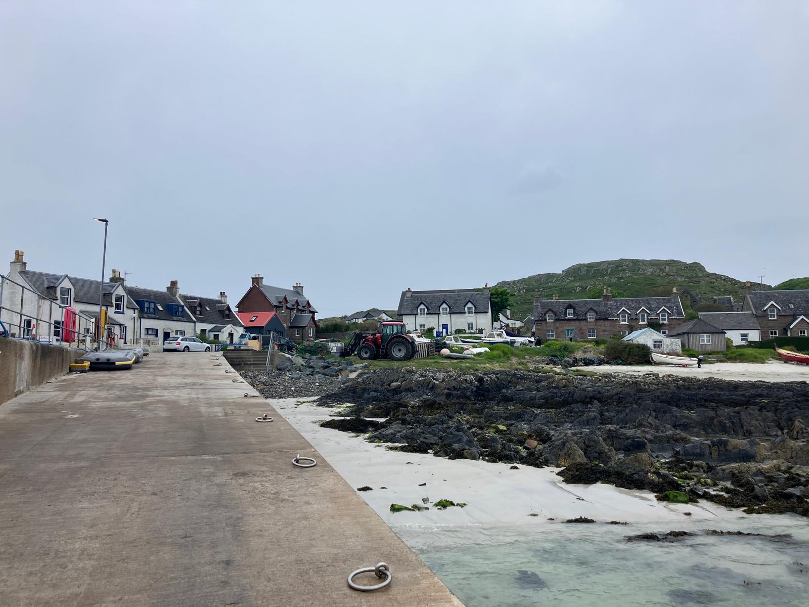 Iona_ferry_pontoon, Martyrs' Bay, Iona, Inner Hebrides, Scotland