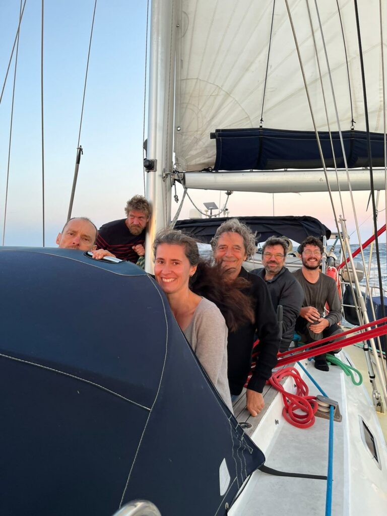 équipier sur un voilier hauturier formation croisière stage de voile habitable intensif