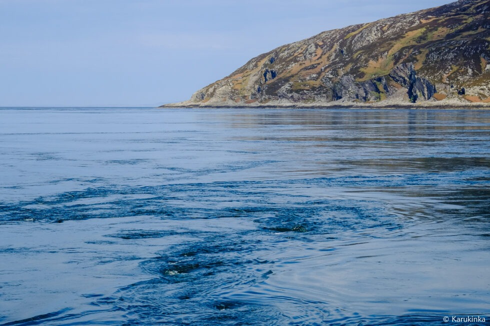 The Corryvreckan: Scotland's legendary maelstrom between Jura and Scarba 1 Séjour voilier écosse, Séjour voilier Norvège, Croisière voilier Ecosse, Croisière voilier Norvège, Cap Nord à la voile, Sailing Norway, Sailing Scotland, Blue Water sailing, Stage voile hauturier, stage de voile côtier, sailing hébrides, voilier hébrides, navegar escocia, navegar noruega, navegar por los fiordos, velero escocia, velero noruega, navegar en finnmark, navegar en escocia, navegar en las hebridas, navegar costa oeste escocia, velero islas escocia, navegar islas escocia, sailing scottish islands, naviguer iles écossaises, image 1